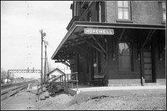 ARHS-Hw-1950s-HwBoro-Train-Station-Side-HwRR-ARHS-02