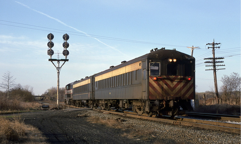 Curcio-Hw-Train-1982-04-22-037-Pennington-North-Passenger-PnRR-DMF.jpg